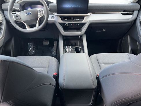 Used 2026 Ford Explorer Active AWD/4WD image 15