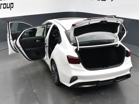 Used 2022 Kia Forte GT-Line w/ GT-Line Premium Package image 31