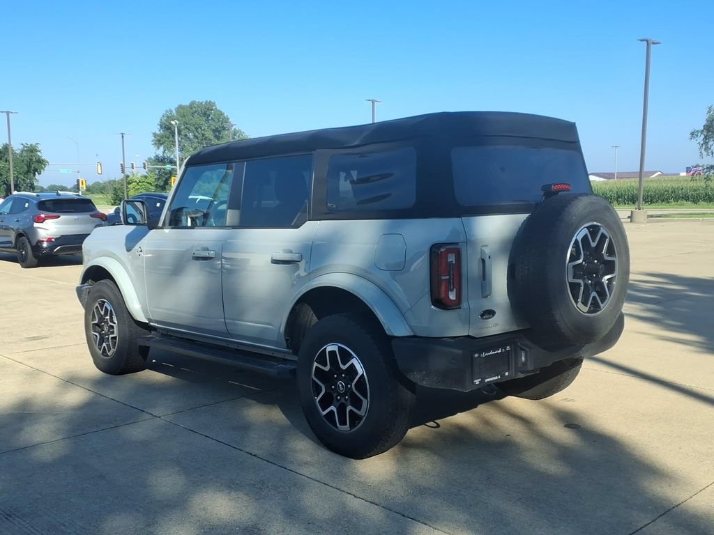 Used 2024 Ford Bronco Outer Banks AWD/4WD image 3