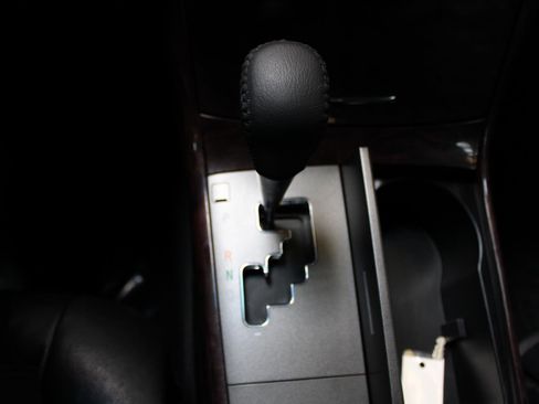Used 2011 Toyota Avalon FWD image 20