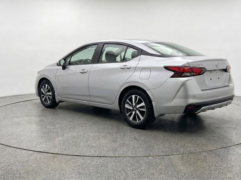 Used 2025 Nissan Versa SV image 6