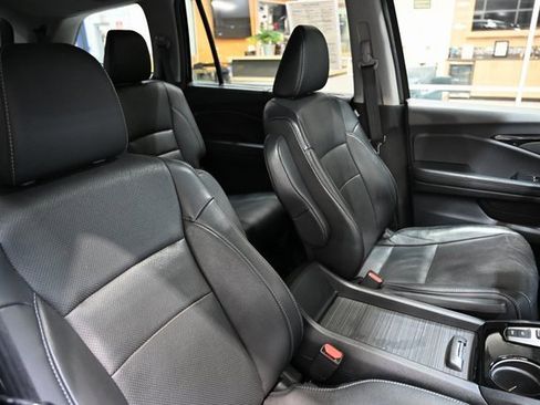 Used 2019 Honda Pilot Elite image 8