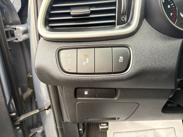 Used 2020 Kia Sorento S AWD/4WD image 16