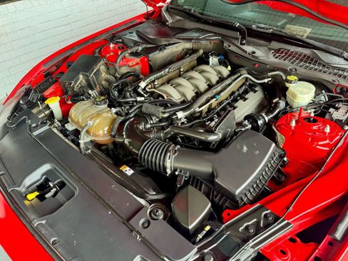 Used 2015 Ford Mustang GT RWD image 14