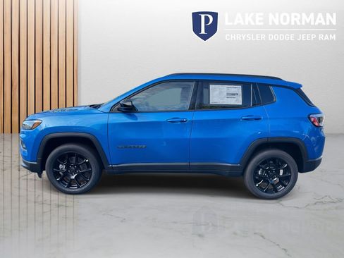 New 2026 Jeep Compass Latitude AWD/4WD image 6