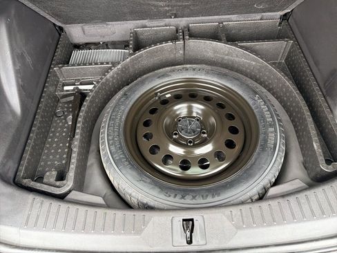 Used 2016 Ford Escape Titanium image 27