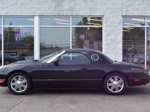 Used 2002 Ford Thunderbird RWD image 2