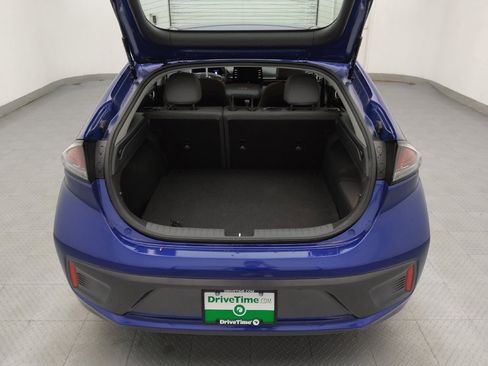 Used 2021 Hyundai Ioniq SE FWD image 29
