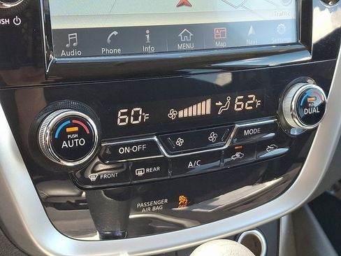 Used 2018 Nissan Murano S AWD/4WD image 16