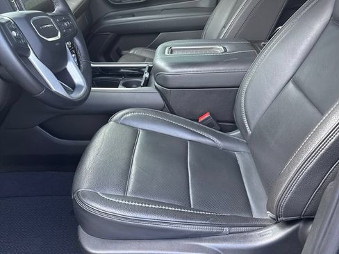 Used 2024 GMC Yukon Denali w/ Max Trailering Package AWD/4WD image 3