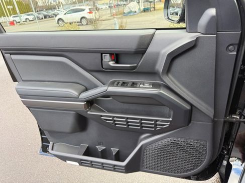 New 2026 Toyota 4Runner SR5 image 18