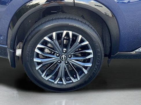 Used 2025 Nissan Rogue Platinum FWD image 28