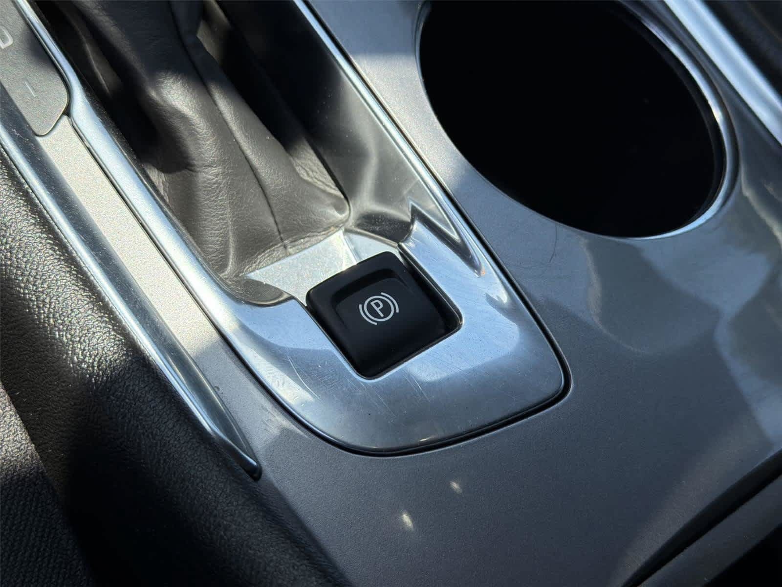 Used 2024 Chevrolet Malibu LT FWD image 39
