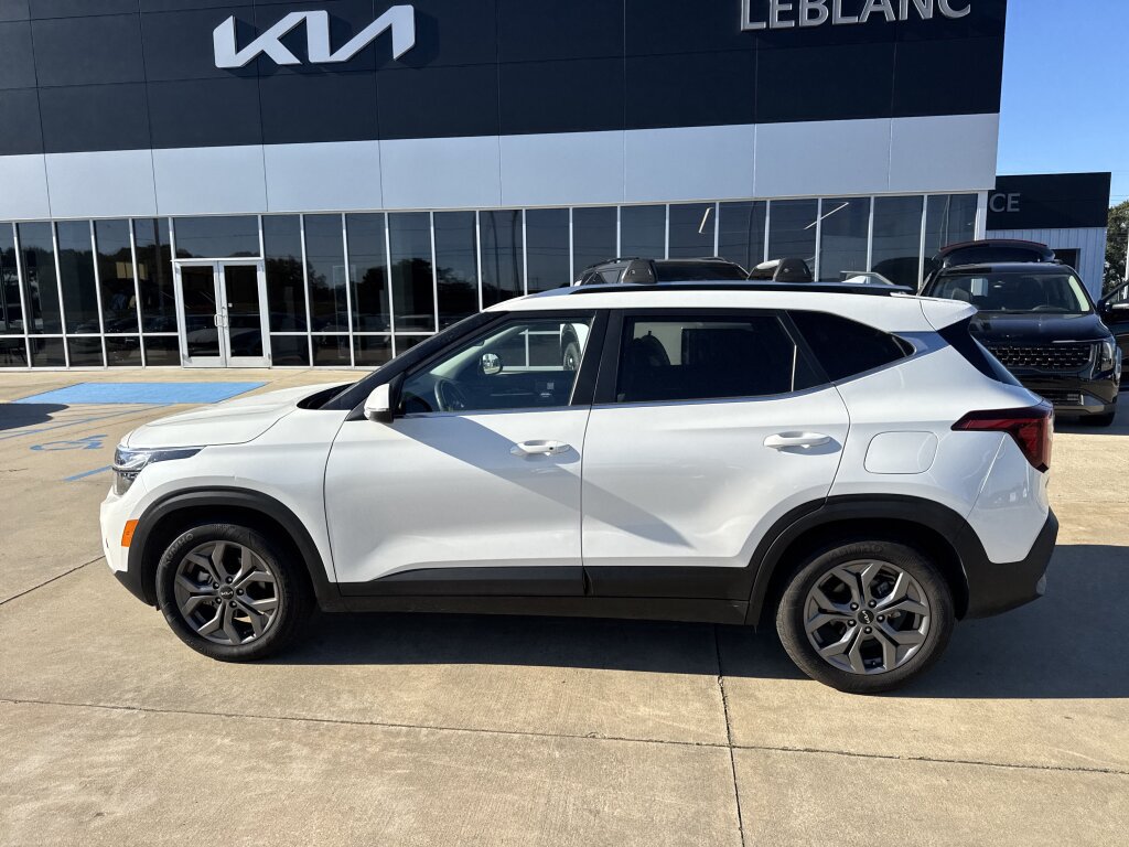 Certified 2024 Kia Seltos S FWD image 26