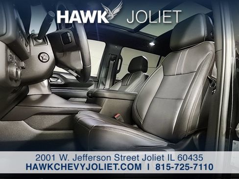 Used 2023 Chevrolet Suburban RST w/ Sport Performance Package AWD/4WD image 10