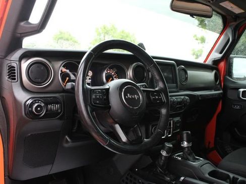 Used 2018 Jeep Wrangler Unlimited Sport S AWD/4WD image 2