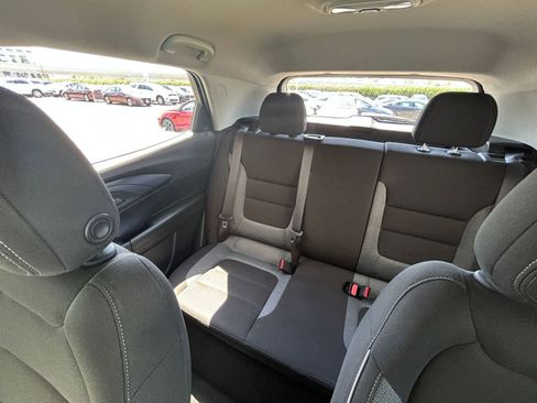 Used 2024 Chevrolet TrailBlazer LT w/ Driver Confidence Package image 37