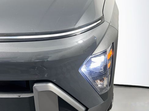 Used 2024 Hyundai Kona SEL FWD image 11