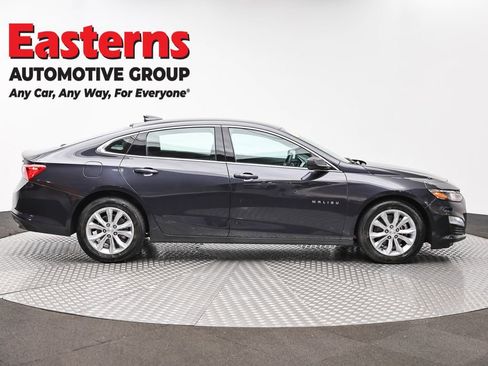 Used 2023 Chevrolet Malibu LT FWD image 4
