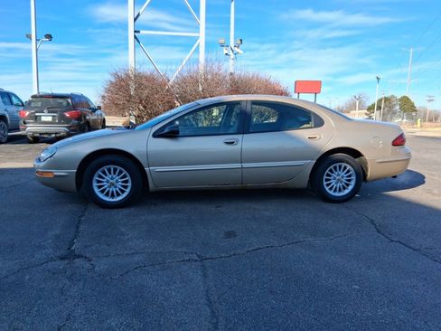 Used 1999 Chrysler Concorde LXi image 4