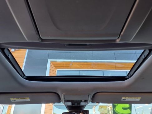 Certified 2023 Honda Odyssey Touring image 17