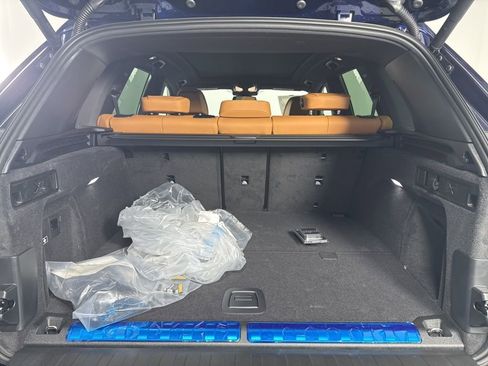 New 2026 BMW X5 xDrive50e AWD/4WD image 8
