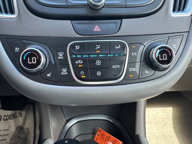 Used 2019 Chevrolet Malibu Premier FWD image 24