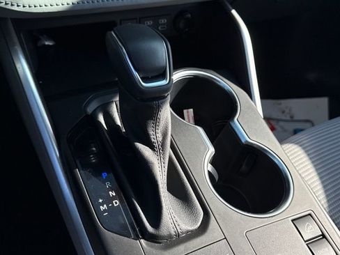 Used 2023 Toyota Highlander LE image 33