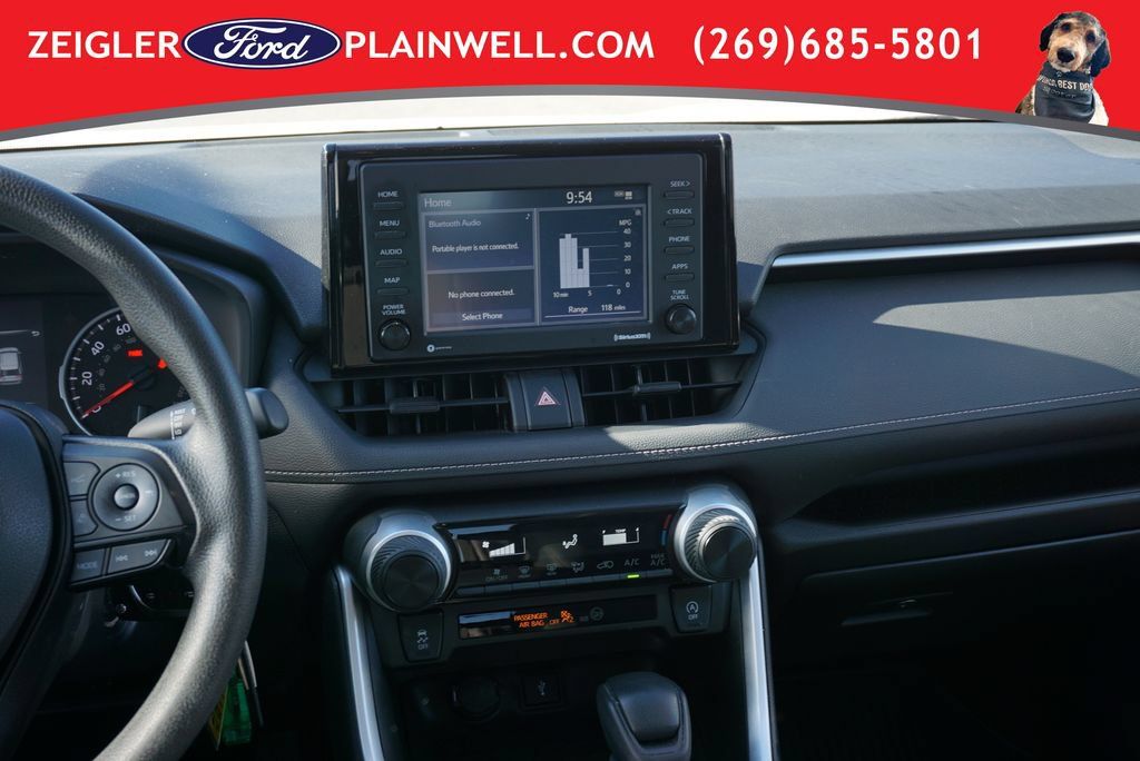 Used 2022 Toyota RAV4 LE AWD/4WD image 14