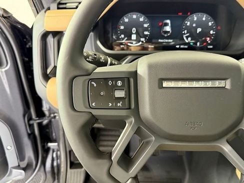 New 2026 Land Rover Defender 110 X-Dynamic SE AWD/4WD image 39