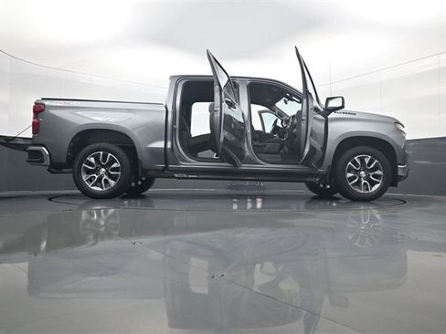 Certified 2022 Chevrolet Silverado 1500 LT image 33