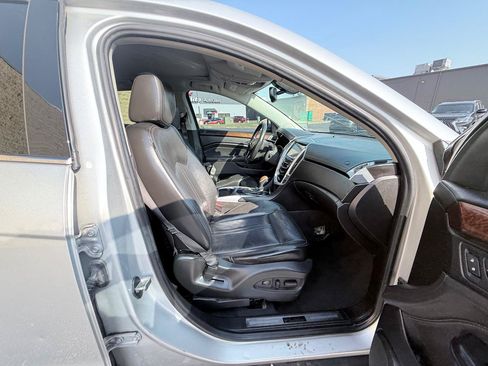 Used 2015 Cadillac SRX Luxury AWD/4WD image 12
