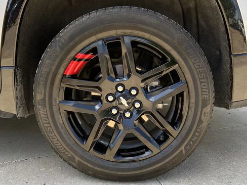 Used 2019 Chevrolet Traverse Premier w/ Redline Edition AWD/4WD image 9