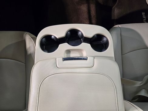 Used 2017 RAM 1500 Laramie image 14