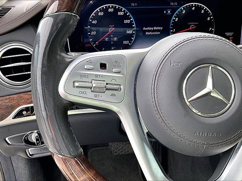 Used 2018 Mercedes-Benz S 560 4MATIC Sedan image 17