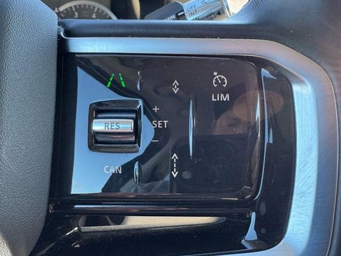 Used 2022 Land Rover Discovery Sport S image 18