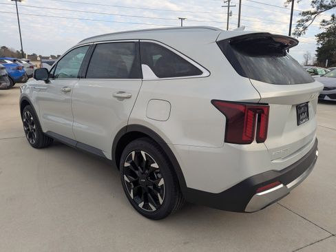 New 2026 Kia Sorento SX image 3