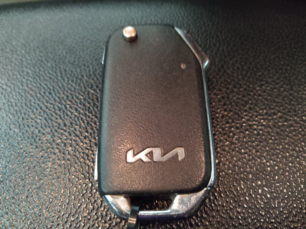 Used 2023 Kia Forte LXS w/ LXS Technology Package FWD image 32