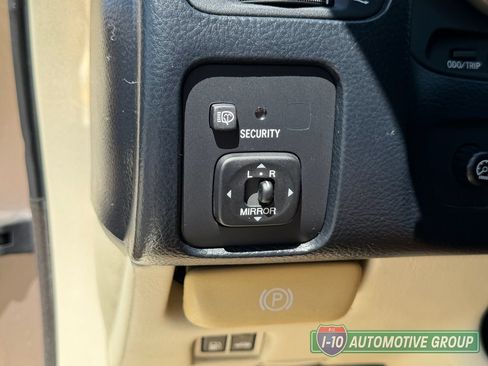 Used 2004 Lexus SC 430 Convertible RWD image 28