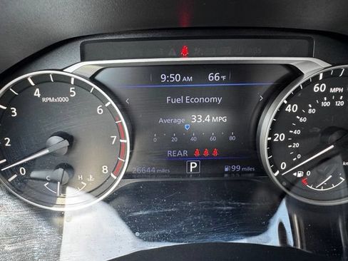 Used 2025 Nissan Altima 2.5 SV FWD image 20