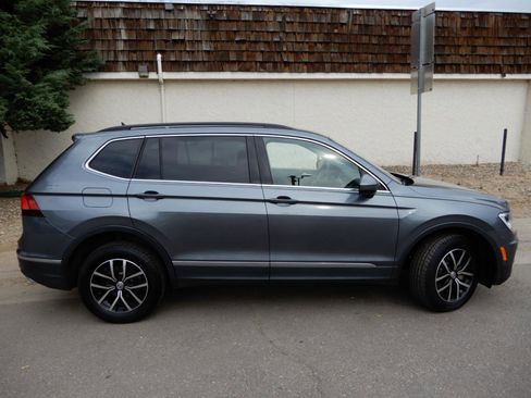 Used 2021 Volkswagen Tiguan SEL AWD/4WD image 4