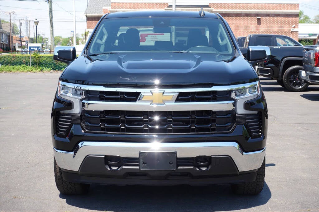 Used 2023 Chevrolet Silverado 1500 LT AWD/4WD image 6
