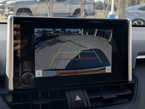 Used 2023 Toyota RAV4 XLE image 18