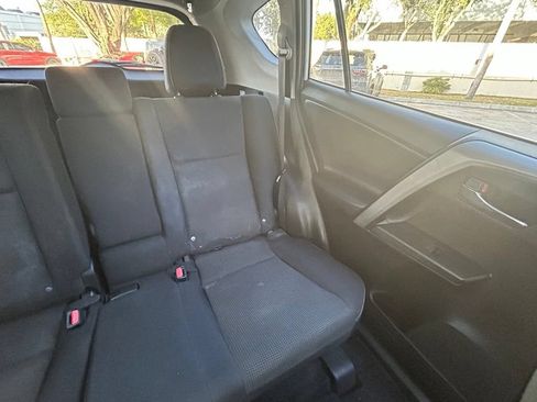 Used 2016 Toyota RAV4 XLE FWD image 14