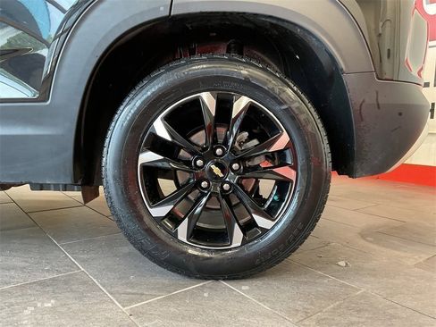 Used 2023 Chevrolet TrailBlazer LT image 4