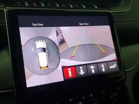 Used 2025 Jeep Grand Cherokee L Limited w/ Luxury Tech Group II image 23