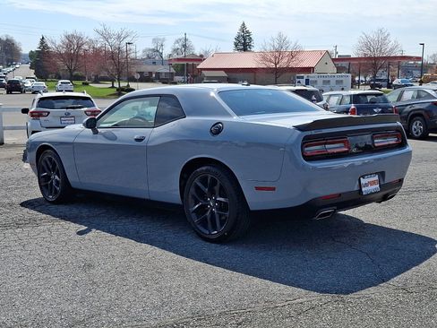 Used 2021 Dodge Challenger SXT w/ Blacktop Package RWD image 5