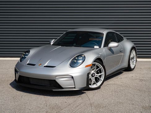 Used 2026 Porsche 911 GT3 RWD image 1