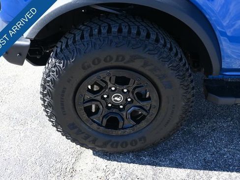 Used 2024 Ford Bronco Wildtrak image 27