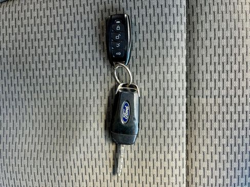 Used 2017 Ford F150 XLT image 42